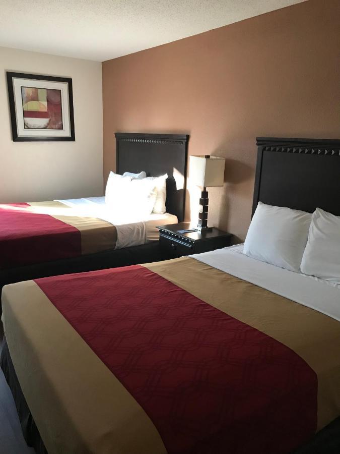 The Best Inn & Suites Маркем Екстер'єр фото